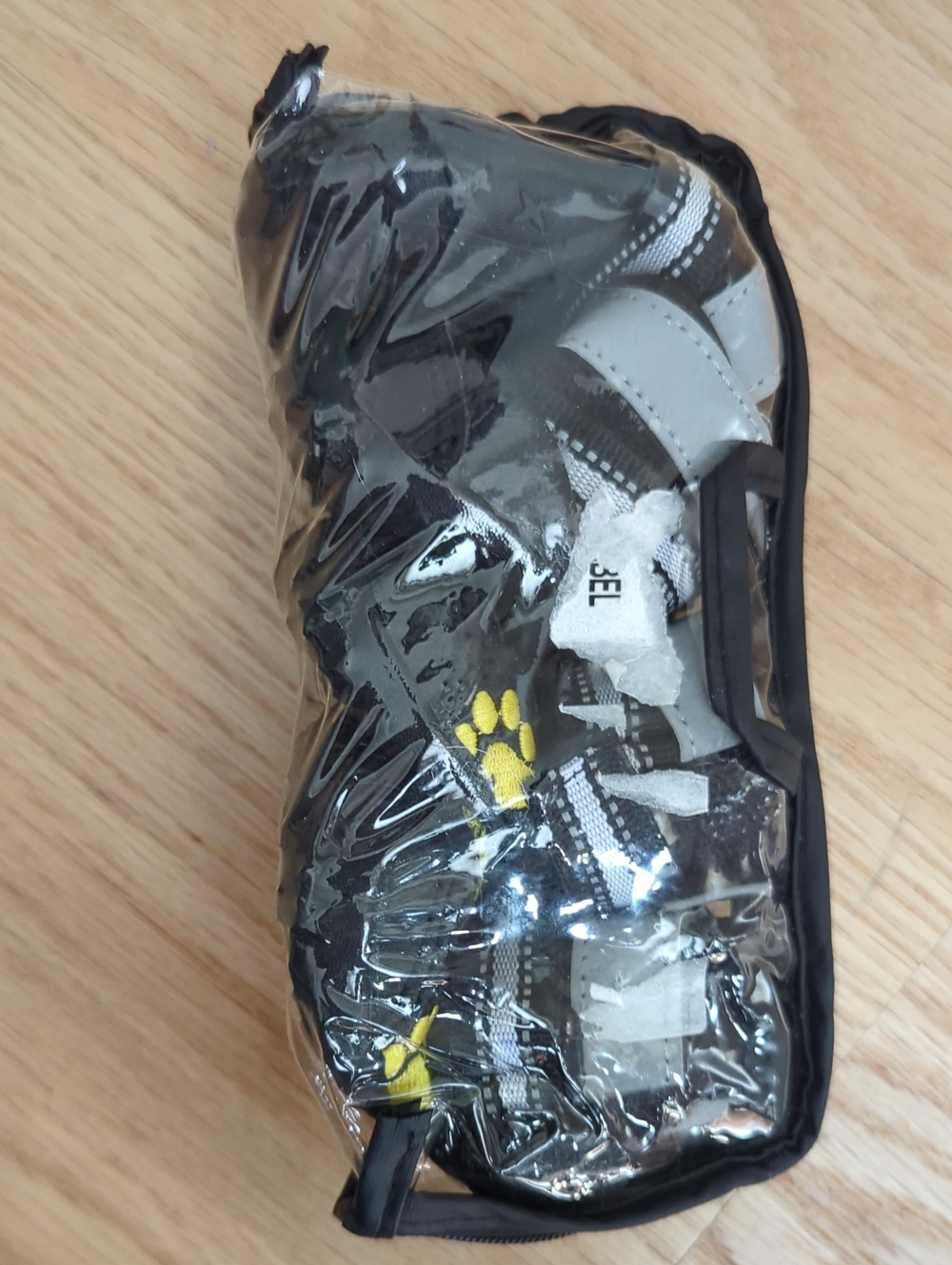 QUMY Pets Waterproof Dog Boots Size 3 Reflective Non-Slip Paw Protectors Black - Picture 2 of 7